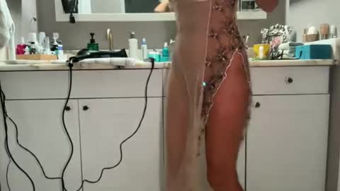 Snapshot of velvetbarbie chatting on 19, 10, 2025 VelvetBarbie online show from 19, 10, 2025
