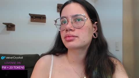 Snapshot of velvetcrystal chatting on 19, 9, 2025  Crystal         PVT OPEN online show from 19, 9, 2025