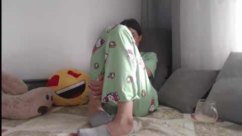 Snapshot of velvetmoon123 chatting on 3, 12, 2025 velvetmoon123 online show from 3, 12, 2025