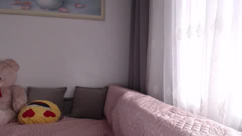 Snapshot of velvetmoon123 chatting on 19, 12, 2025 velvetmoon123 online show from 19, 12, 2025