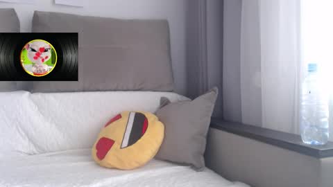 Snapshot of velvetmoon123 chatting on 2, 2, 2026 velvetmoon123 online show from 2, 2, 2026