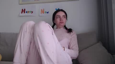 Snapshot of velvetmoon123 chatting on 12, 2, 2026 velvetmoon123 online show from 12, 2, 2026