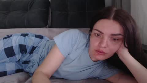 Snapshot of velvetmoon123 chatting on 1, 4, 2026 velvetmoon123 online show from 1, 4, 2026