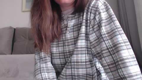 Snapshot of velvetmoon123 chatting on 4, 4, 2026 velvetmoon123 online show from 4, 4, 2026