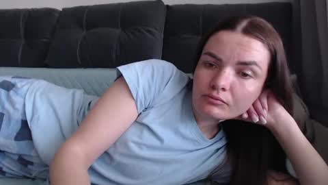 Snapshot of velvetmoon123 chatting on 14, 4, 2026 velvetmoon123 online show from 14, 4, 2026