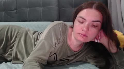 Snapshot of velvetmoon123 chatting on 15, 4, 2026 velvetmoon123 online show from 15, 4, 2026