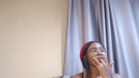 velvetteasexx online show from 29, 3, 2026