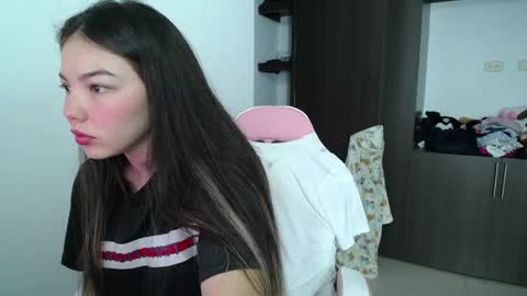 Venelope 3 online show from 14, 5, 2026