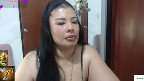 Snapshot of venus1111_ chatting on 11, 6, 2026 HI IM VENUS SMALL BOOBS BIG HEART WARM PUSSY online show from 11, 6, 2026