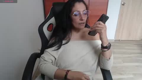 venus496613 online show from 19, 6, 2026