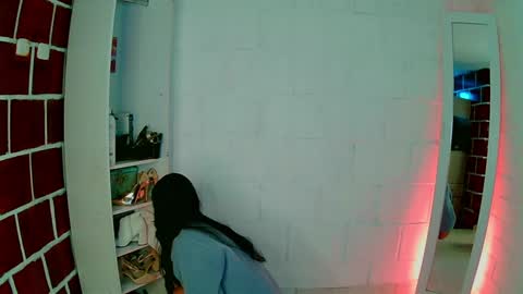 emily independent account  MY conextion 1100 GTM  to  17hr GTM online show from 6, 1, 2025