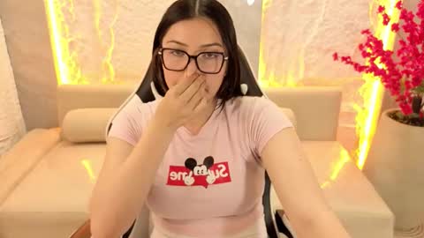 Snapshot of venus_velvet_tp chatting on 14, 11, 2025 Venus online show from 14, 11, 2025