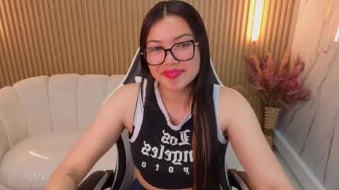 Snapshot of venus_velvet_tp chatting on 21, 11, 2025 Venus online show from 21, 11, 2025