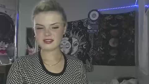 Snapshot of venusastar chatting on 11, 11, 2025 Miss Venus online show from 11, 11, 2025