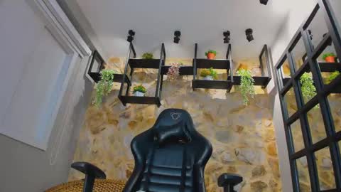 Venus Blazer  online show from 26, 10, 2025