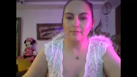 Snapshot of venusina07 chatting on 10, 10, 2025 VENUSINA07 online show from 10, 10, 2025