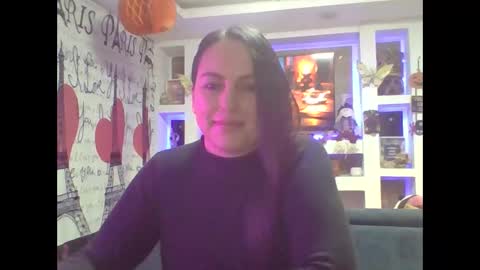 Snapshot of venusina07 chatting on 15, 10, 2025 VENUSINA07 online show from 15, 10, 2025