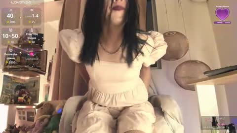 Snapshot of venuslusty chatting on 1, 11, 2025 Venus online show from 1, 11, 2025