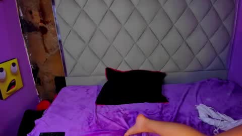 Venusowen  online show from 28, 1, 2025
