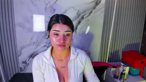 Venusowen  online show from 12, 5, 2026