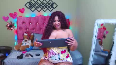 Snapshot of venusroyce chatting on 22, 9, 2025 venusroyce online show from 22, 9, 2025