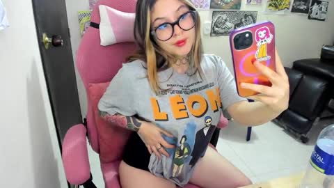 Snapshot of venussx_x chatting on 7, 4, 2026 Venus MY BDAY 29 SEPT online show from 7, 4, 2026