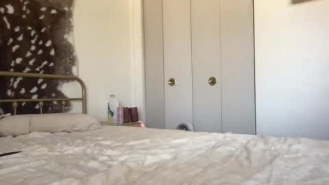 venustheflytrap online show from 7, 4, 2026