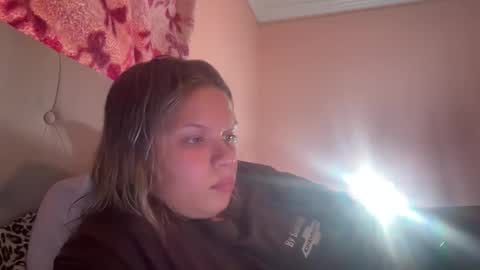 Snapshot of veranikimi chatting on 8, 6, 2026 veranikimi online show from 8, 6, 2026