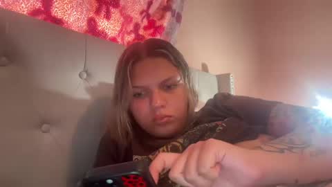 Snapshot of veranikimi chatting on 4, 7, 2026 veranikimi online show from 4, 7, 2026