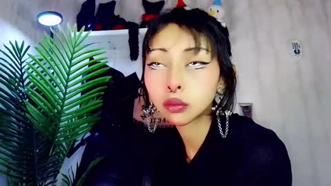 Snapshot of verhona_vlad chatting on 4, 3, 2025 verhona_vlad online show from 4, 3, 2025