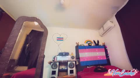 Snapshot of veroalva chatting on 6, 11, 2025 Vero Alva online show from 6, 11, 2025