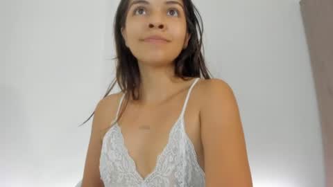 Snapshot of verohoneymoon chatting on 22, 6, 2026 Veronica online show from 22, 6, 2026