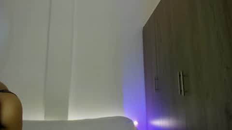 Snapshot of verohoneymoon chatting on 11, 7, 2026 Veronica online show from 11, 7, 2026