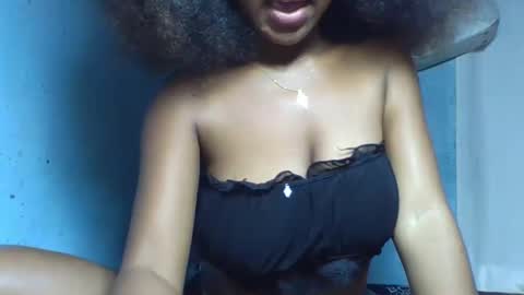 verolla31 online show from 8, 3, 2025