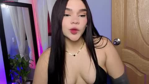 Snapshot of veronica_118 chatting on 12, 4, 2026 veronica_118 online show from 12, 4, 2026