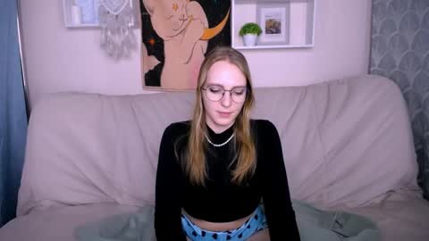 Snapshot of veronicaandersen chatting on 10, 2, 2025 VERONICA online show from 10, 2, 2025