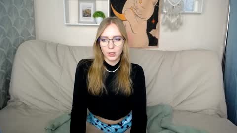 Snapshot of veronicaandersen chatting on 14, 2, 2025 VERONICA online show from 14, 2, 2025