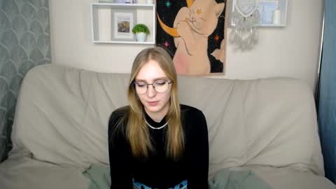 Snapshot of veronicaandersen chatting on 14, 2, 2025 VERONICA online show from 14, 2, 2025