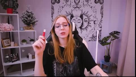 Snapshot of veronicaandersen chatting on 17, 2, 2025 VERONICA online show from 17, 2, 2025