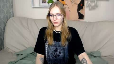Snapshot of veronicaandersen chatting on 21, 2, 2025 VERONICA online show from 21, 2, 2025