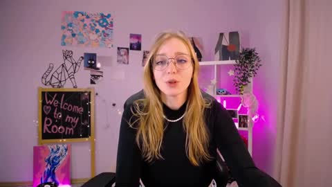 Snapshot of veronicaandersen chatting on 23, 2, 2025 VERONICA online show from 23, 2, 2025