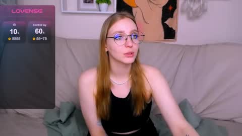 Snapshot of veronicaandersen chatting on 9, 3, 2025 VERONICA online show from 9, 3, 2025