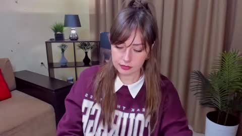 Snapshot of veronicafreman chatting on 13, 10, 2025 Veronica online show from 13, 10, 2025