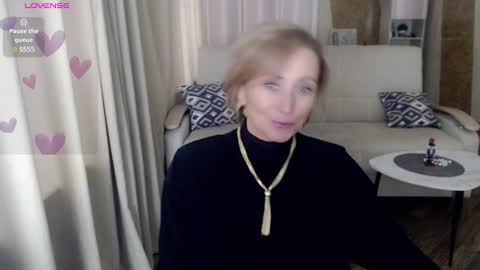 Helen online show from 11, 12, 2024