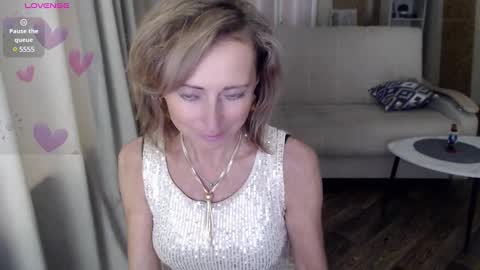 Helen online show from 12, 12, 2024