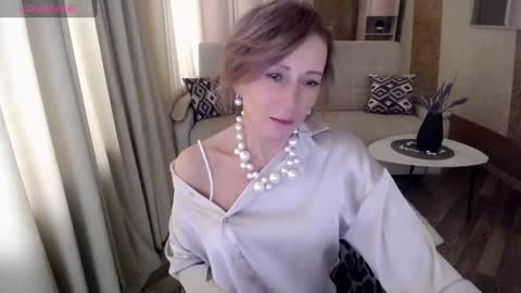 Helen online show from 25, 1, 2025