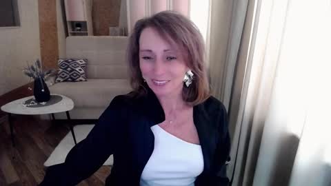 Helen online show from 18, 2, 2025