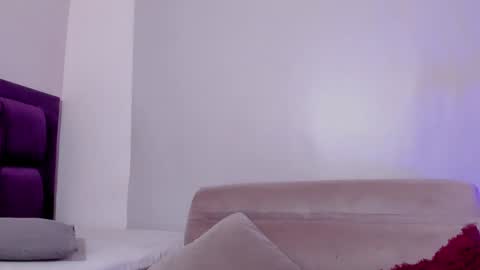 Veronica Gills online show from 23, 1, 2025