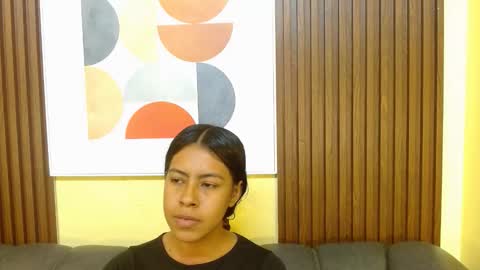 Veronica Robles online show from 1, 12, 2025