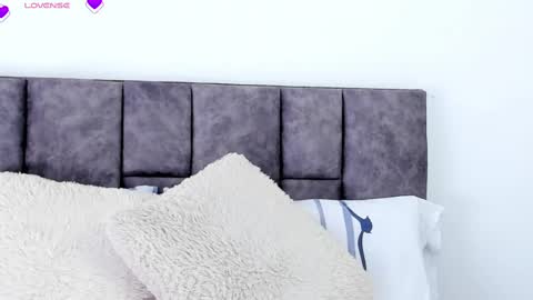 VeronicaTonu online show from 9, 2, 2025